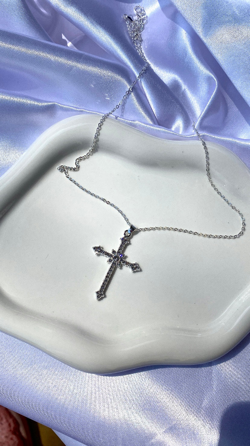 Collana Croce Mirabel