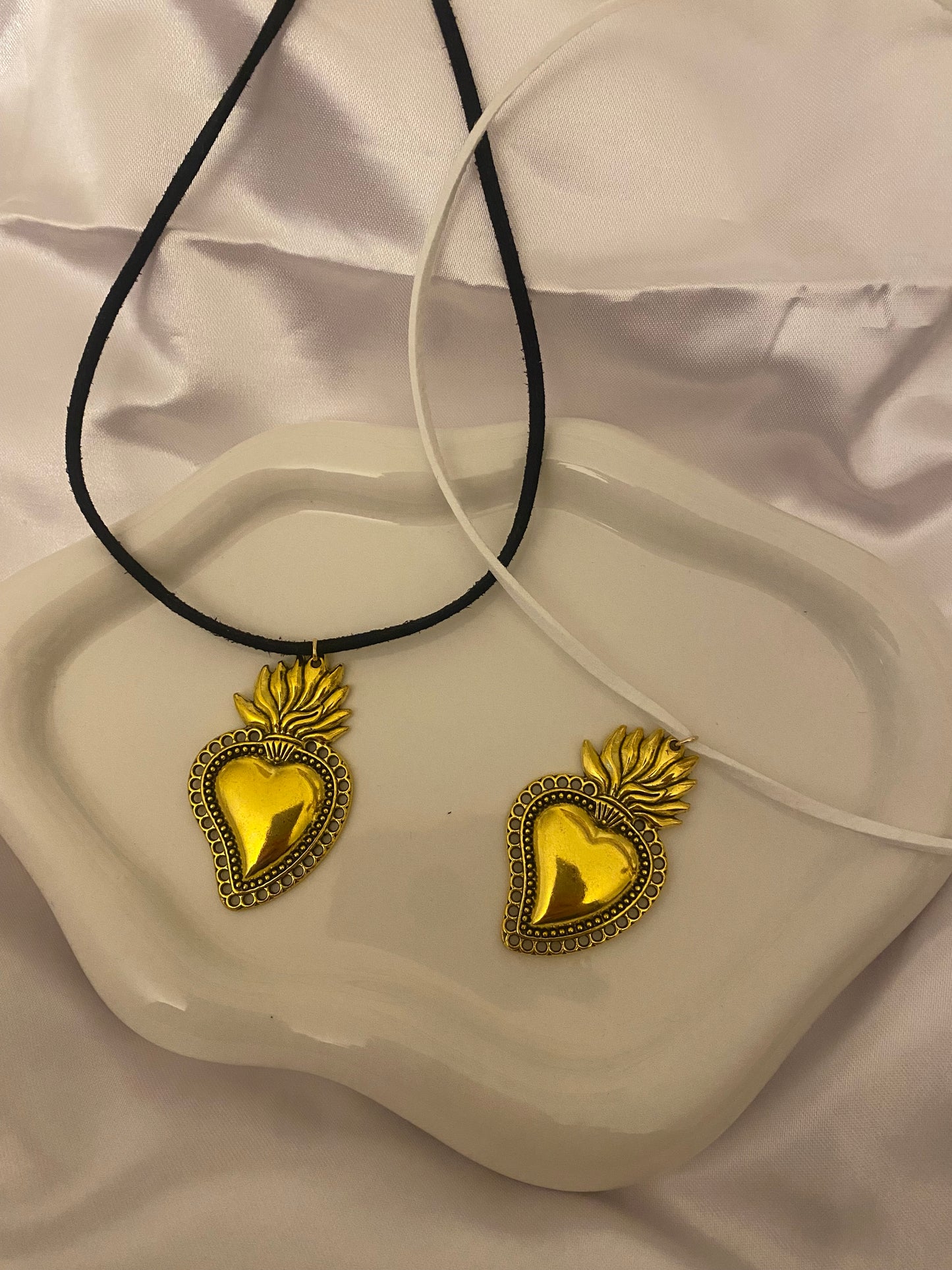 Choker Sacro Santa