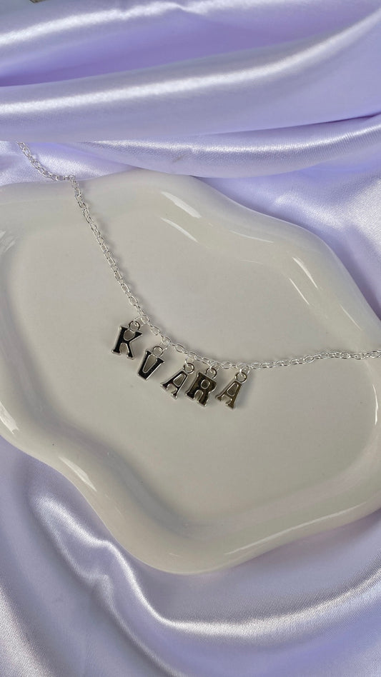 Collana Kvara