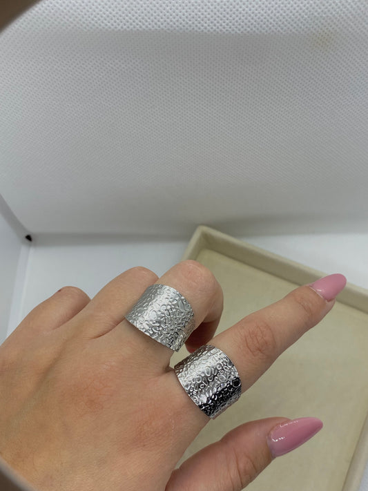 Anello stravagant